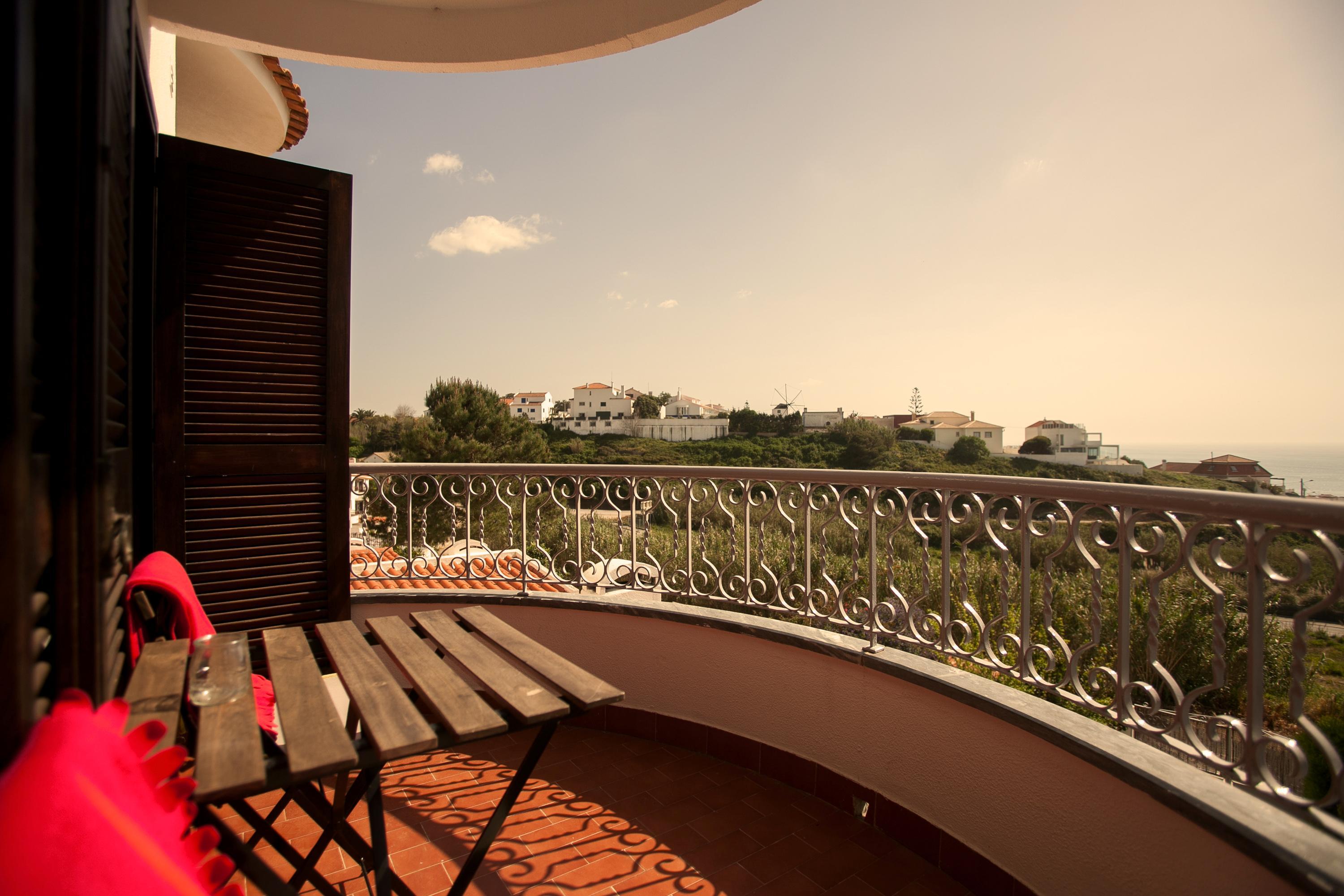 Ericeira Chill Hill Hostel&Private Rooms - Peach Garden Buitenkant foto