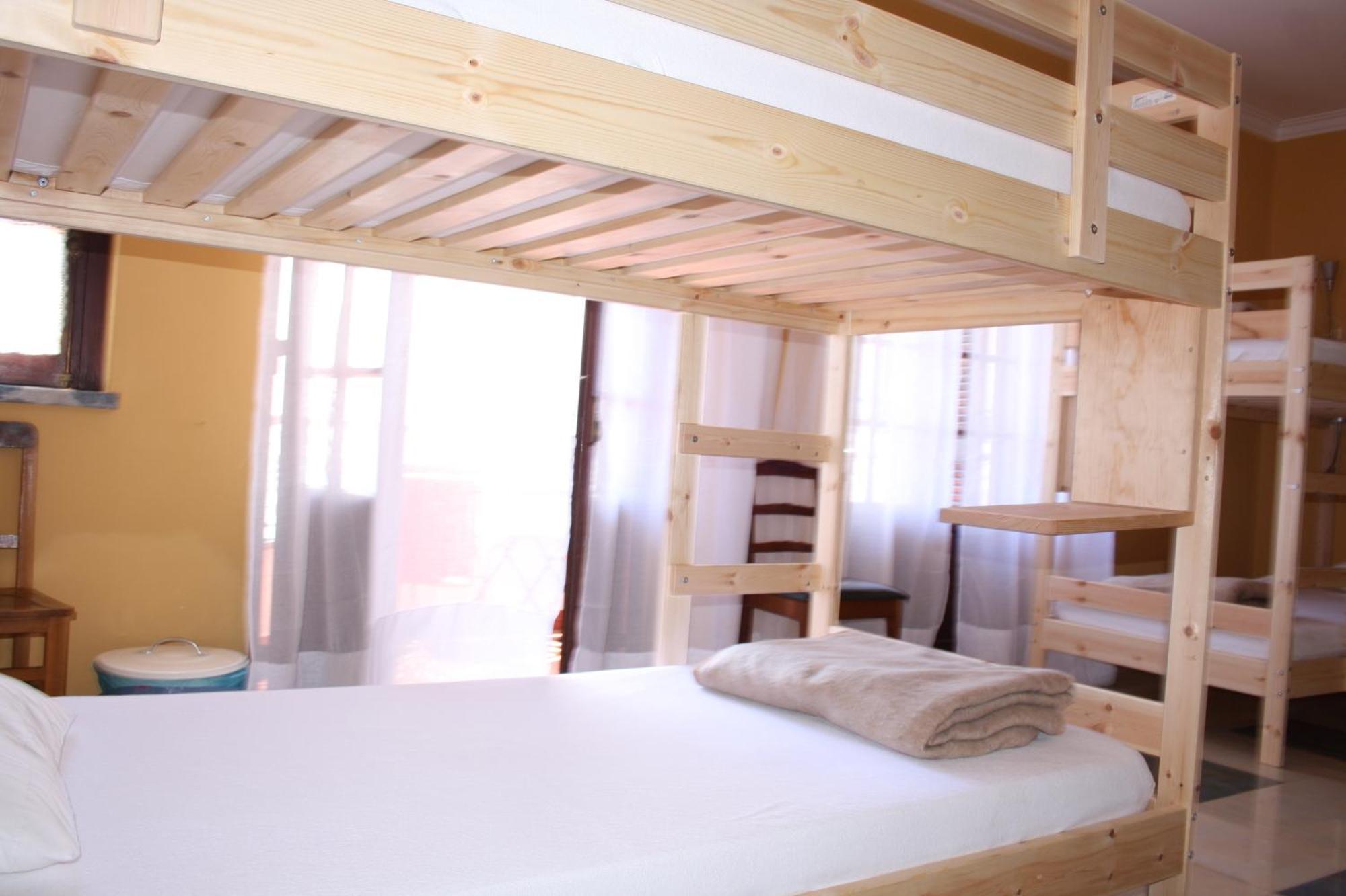 Ericeira Chill Hill Hostel&Private Rooms - Peach Garden Kamer foto
