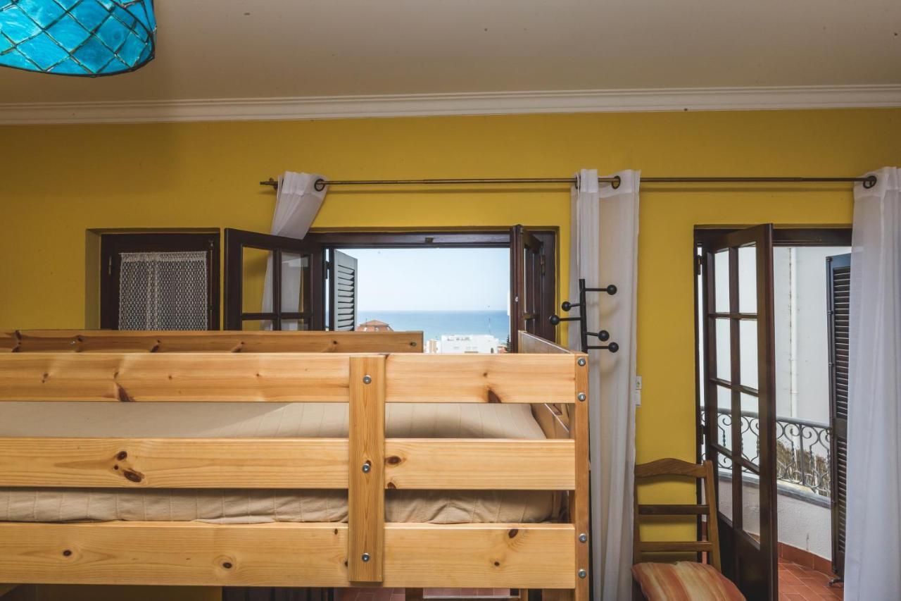 Ericeira Chill Hill Hostel&Private Rooms - Peach Garden Buitenkant foto