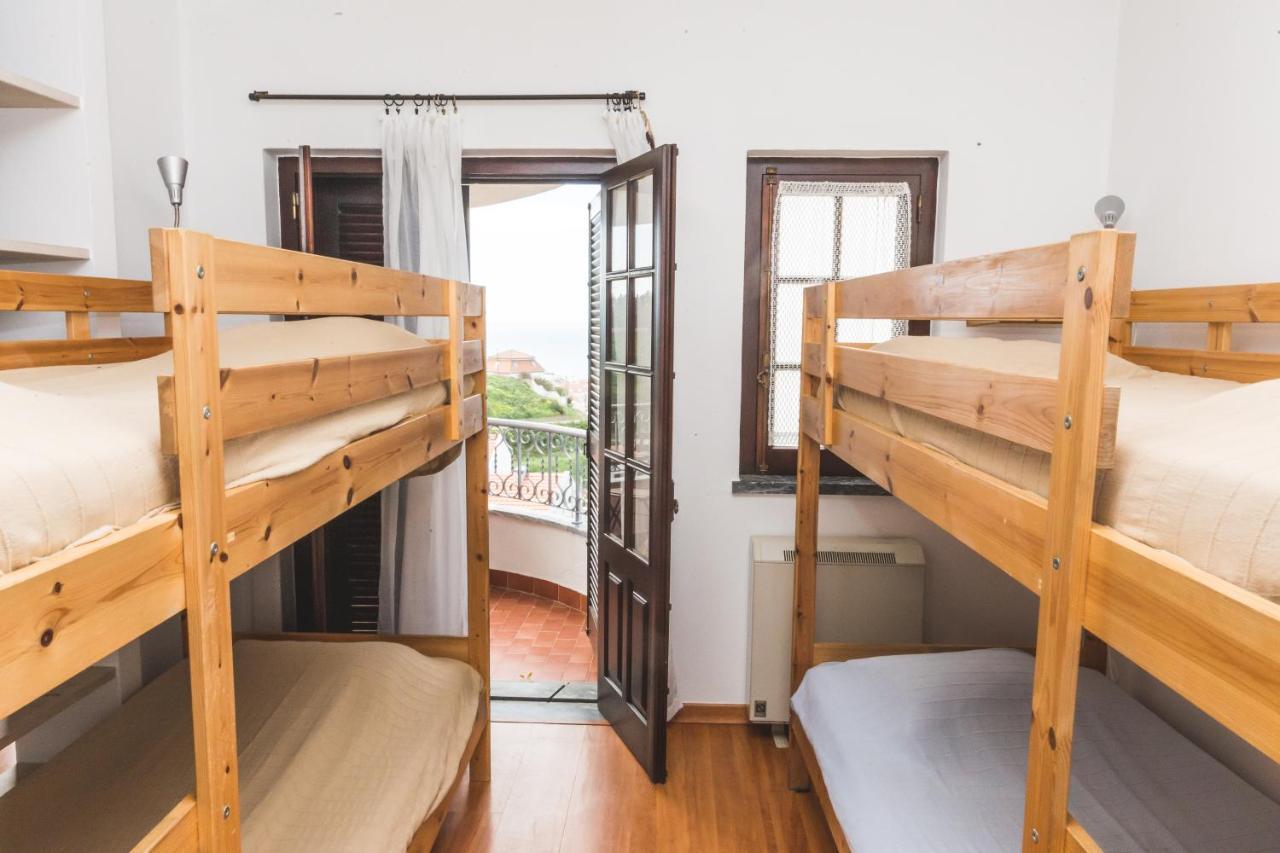 Ericeira Chill Hill Hostel&Private Rooms - Peach Garden Buitenkant foto