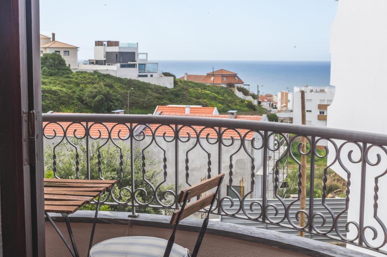 Ericeira Chill Hill Hostel&Private Rooms - Peach Garden Buitenkant foto