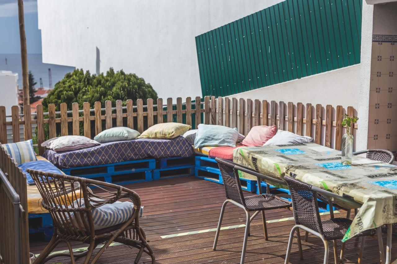 Ericeira Chill Hill Hostel&Private Rooms - Peach Garden Buitenkant foto