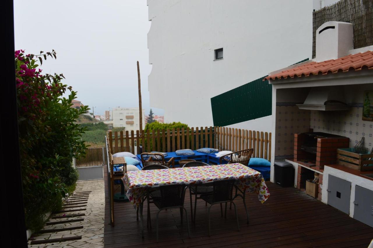 Ericeira Chill Hill Hostel&Private Rooms - Peach Garden Buitenkant foto